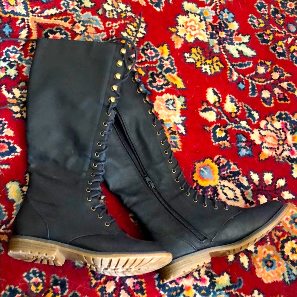 Target Laced Black Boots
